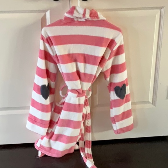 Pink and white robe - Picture 3 of 4